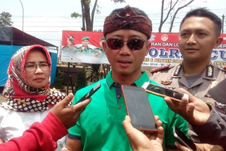 Kapolres Garut AKBP Budi Satria Wiguna saat diwawancara wartawan, Minggu (14/10/2018)