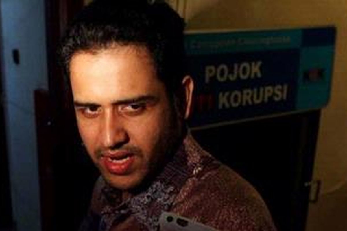 Terdakwa Muhammmad Nazaruddin sebelum mengikuti sidang lanjutan di Pengadilan Tindak Pidana Korupsi (Tipikor), Jakarta, Rabu (8/2/2012).