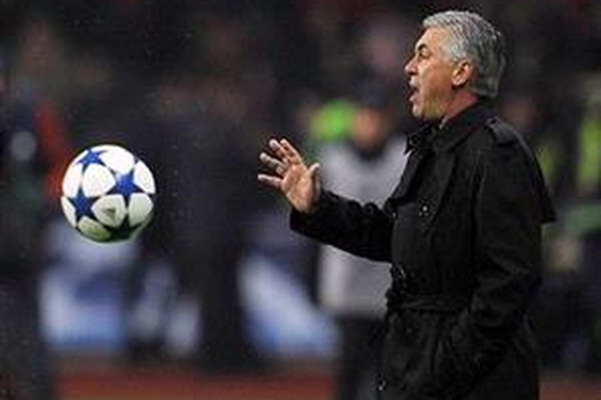 Pelatih Chelsea, Carlo Ancelotti.