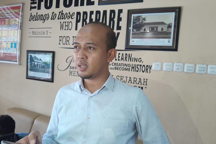 Foto: Kasat Reskrim Polres Situbondo AKP Dhedi Ardy Putra ketika dimintai keterangan.
