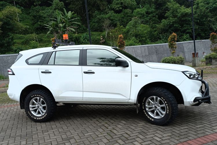 Test drive All New Isuzu mu-X 4x4