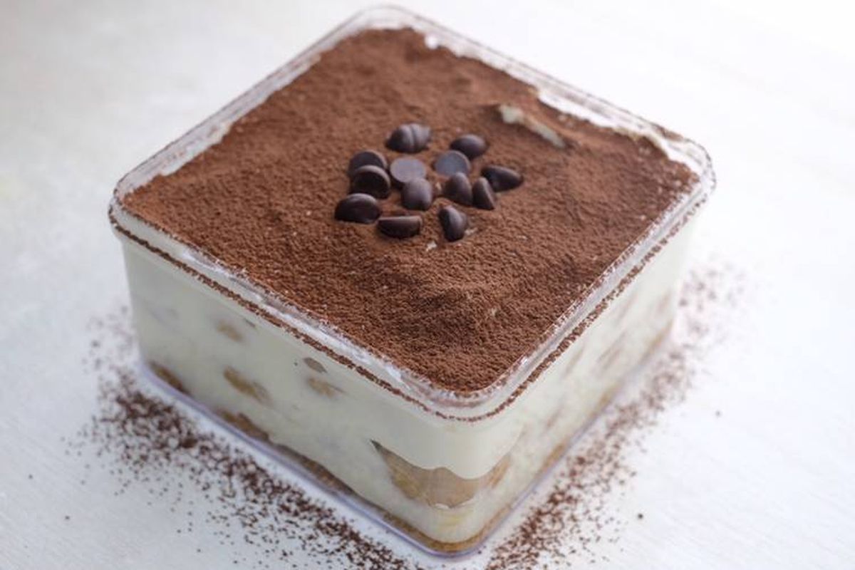 Penampakan Tiramisu Dessert Box yang kini menjadi perbincangan di media sosial.