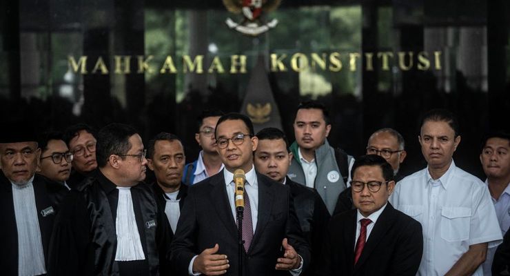 Tim Hukum Anies-Muhaimin Serahkan 35 Bukti Tambahan ke MK