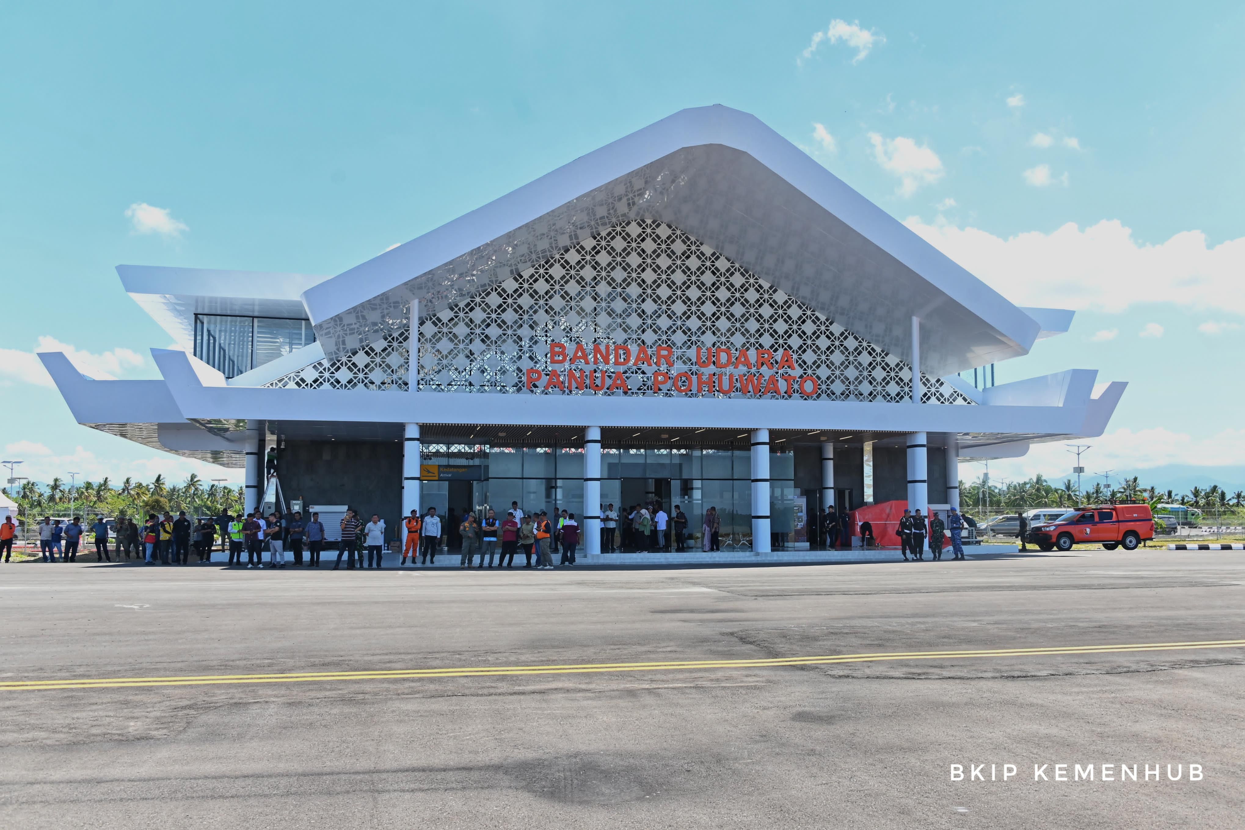 Bandara Panua Pohuwato Diresmikan, Terminalnya Terinspirasi 4 Rumah Adat Gorontalo