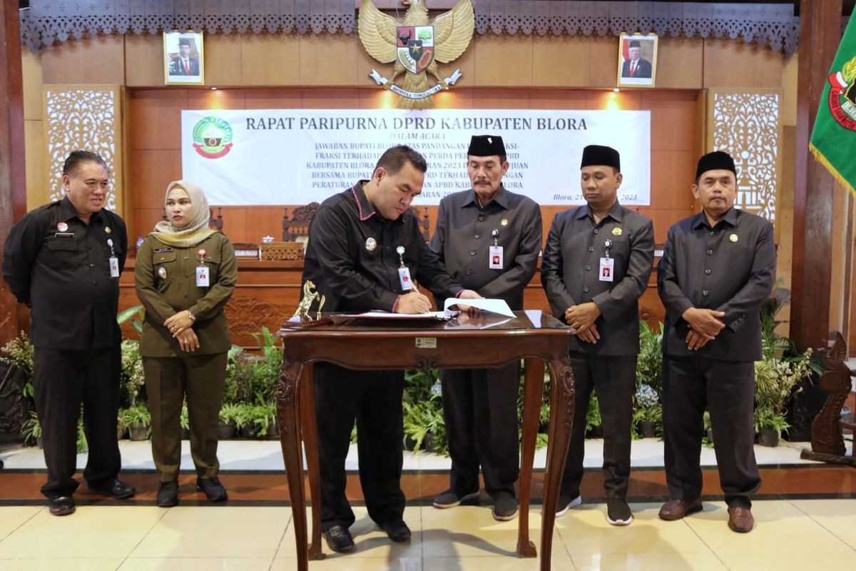 Persetujuan Raperda Tahun Anggaran 2023 Blora