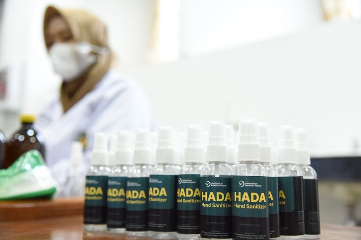 Hada Hand Sanitizer yang dibuat di aboratorium Penelitian Terpadu USU. 