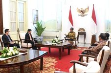 Jokowi Receives Outgoing ASEAN Secretary General Lim Jock Hoi 