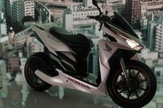 Honda Vario 150 Berjubah ”Low Rider”