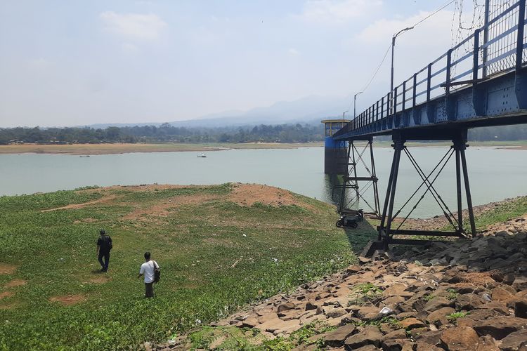 Air Waduk Gembong Pati Bakal Habis 2 Pekan Lagi, Pengelola Mulai Batasi Aliran Air ke Sawah