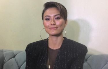 Penyanyi Agnez Mo saat ditemui usai tampil di acara ulang tahun salah satu televisi swasta di JCC, Senayan, Jakarta Pusat, Jumat (11/1/2019).