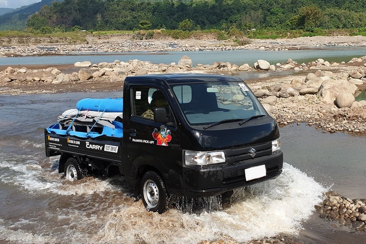 Suzuki Carry pikap mendominasi penjualan Suzuki selama pandemi.