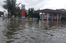 Jalan Kapuk Raya Masih Banjir, Pertokoan dan SPBU Tutup