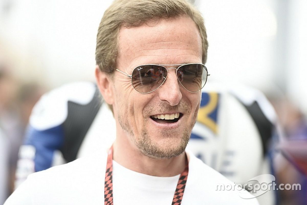 Manuel Sete Gibernau Bultó mantan pebalap MotoGP berusia 45 tahun, yang tahun depan balapan di MotoE.