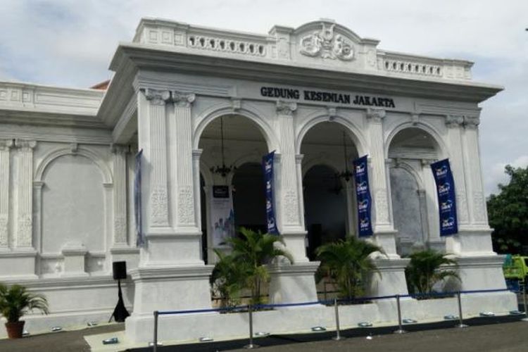 Gedung Kesenian Jakarta (GKJ) adalah situs cagar budaya seni satu-satunya yang dimiliki DKI Jakarta. Pemerintah sudah berkomitmen melestarikan gedung ini melalui Keputusan Gubernur Nomor 475 Tahun 1993 Tentang Penetapan Bangunan-bangunan Bersejarah