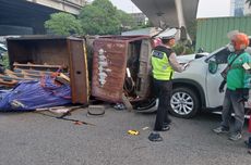 Pengendara Mobil dan Motor yang Ditabrak Truk di Kelapa Gading Luka-luka