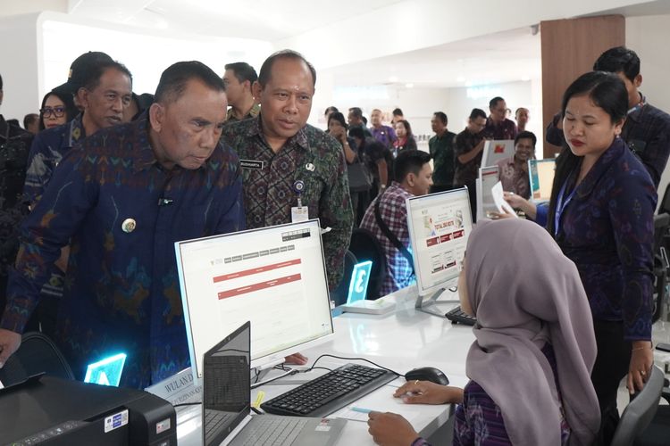 Bupati Jembrana I Nengah Tamba dalam acara soft launching MPP Jembrana, Jumat (20/9/2024). 