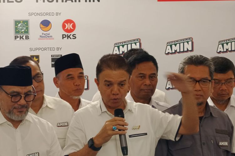 Kapten Timnas Anies-Muhaimin, Marsekal Madya (Purn) TNI Muhammad Syaugi saat konferensi pers di Sekretariat Timnas di Jalan Diponegero 10, Menteng, Jakarta Pusat, Sabtu (6/1/2024).