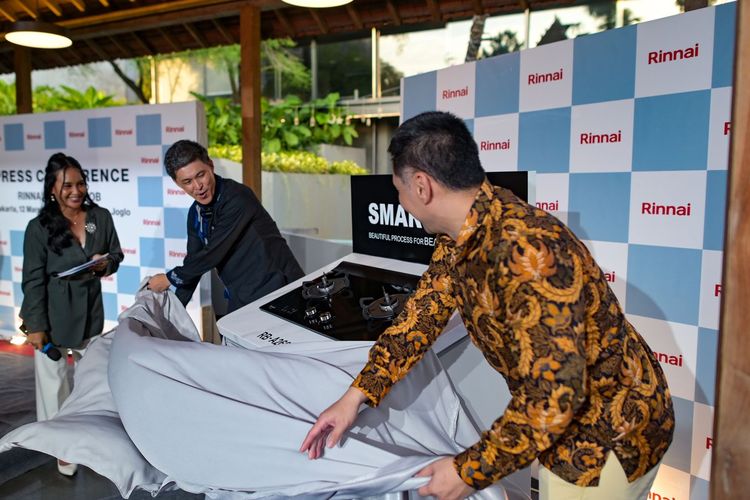 Rinnai Hadirkan Kompor Pintar, Memasak di Dapur Jadi Tenang