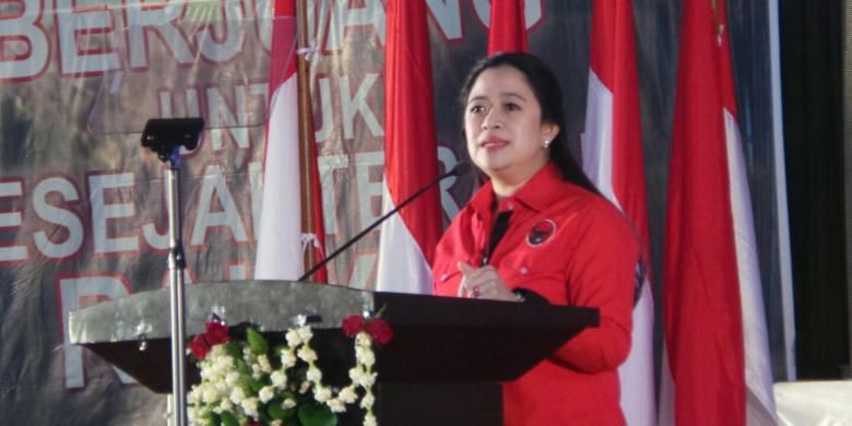 Ketua DPP PDI Perjuangan Puan Maharani memberikan sambutan pada Rapat Kerja Nasional IV PDI-P di Semarang, Jawa Tengah, Jumat 919/9/2014).