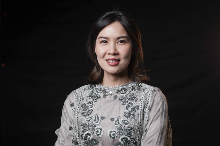 Direktur Eksekutif Riady Foundation sekaligus Anggota Tim Penasihat Ahli Kementerian Pendidikan Dasar Menengah (Kemendikdasmen) Stephanie Riady saat mengunjungi Menara Kompas, Palmerah Selatan, Jakarta Barat, Rabu (04/06/25).