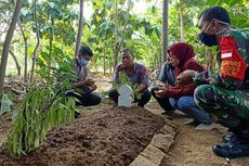 Sedih, Pekerja Sosial Ini Makamkan Jasad Tanpa Identitas,Ternyata Anak Kandungnya Sendiri