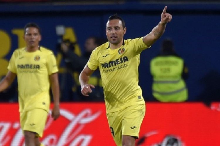 Santi Cazorla merayakan golnya pada pertandingan Villarreal vs Real Madrid dalam lanjutan La Liga Spanyol di Stadion La Ceramica, 3 Januari 2019. 