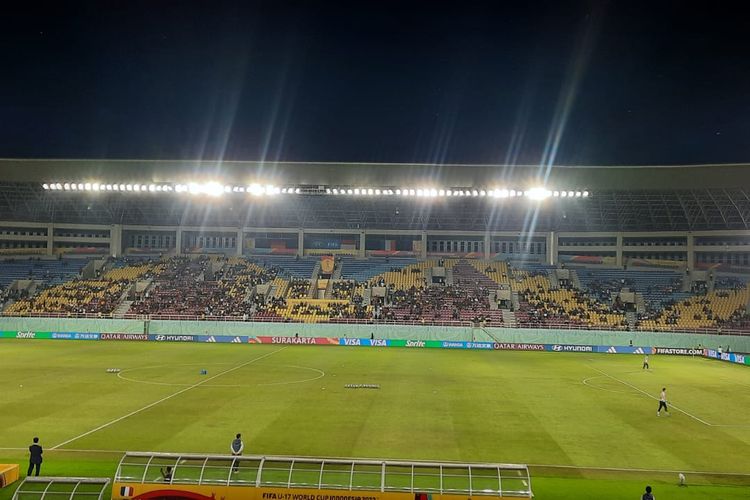 Suasana Stadion Manahan Solo saat menggelar final Piala Dunia U17 2023 antara Jerman vs Perancis, Sabtu (2/12/2023).