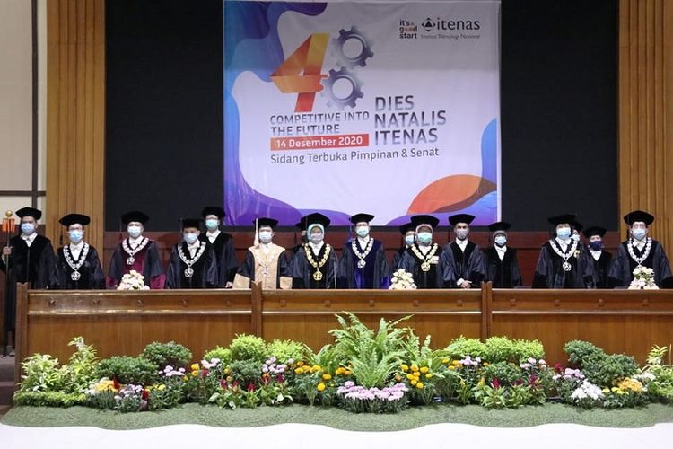 Dies Natalis Itenas Bandung  dengan tema 'Competitive into The Future' (Dok. Itenas).