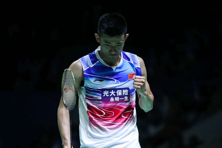 Pebulu tangkis tunggal putra China, Chen Long melawan tunggal putra Indonesia, Tommy Sugiarto dalam babak kedua Blibli Indonesia Open 2019 di Istora Senayan, kompleks GBK, Jakarta, Rabu (17/7/2019).