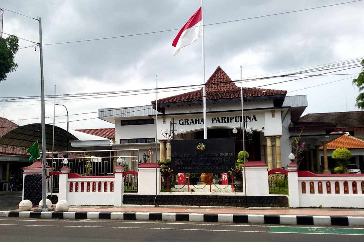 Gedung DPRD Kota Blitar di Jalan A Yani, Kota Blitar, Senin (20/11/2025)