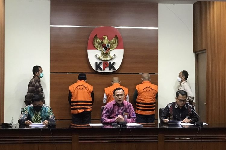 Komisi Pemberantasan Korupsi (KPK) menetapkan Wali Kota Bekasi Rahmat Effendi sebagai tersangka suap terkait pengadaan barang dan jasa serta jual beli jabatan di lingkungan Pemerintah Kota (Pemkot) Bekasi Tahun 2022.