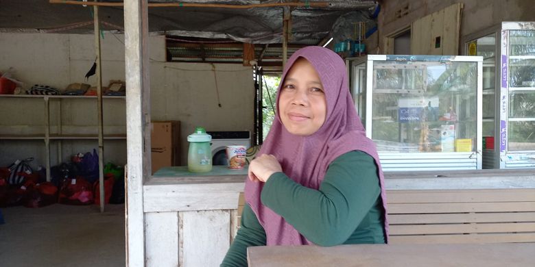 Warga RT 10 Syarariyah saat ditemui Kompas.com di kediamannya di Desa Bumi Harapan Kecamatan Sepaku, Kabupaten Penajam Paser Utara (PPU), Kalimantan Timur (Kaltim) belum lama ini.