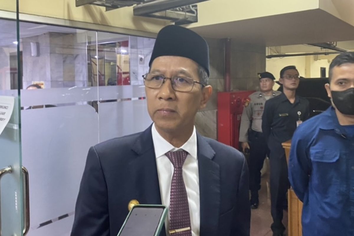Penjabat Gubernur DKI Heru Budi Hartono di Gedung DPRD DKI Jakarta, Rabu (20/3/2024).