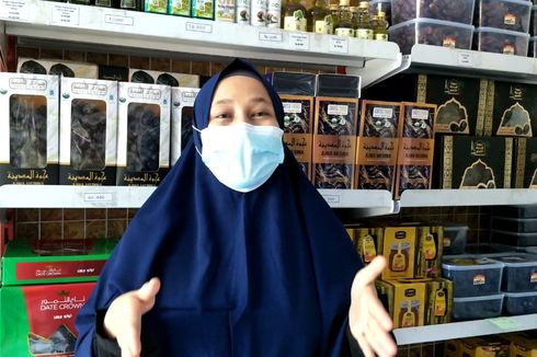 Cerita Novrina Nikmati Manisnya Bisnis Kurma di Masa Pandemi Covid-19