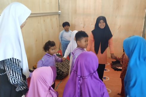 Puluhan Anak PAUD Penyintas Bencana Tanah Bergerak di Sukabumi Belajar di Lokasi Pengungsian
