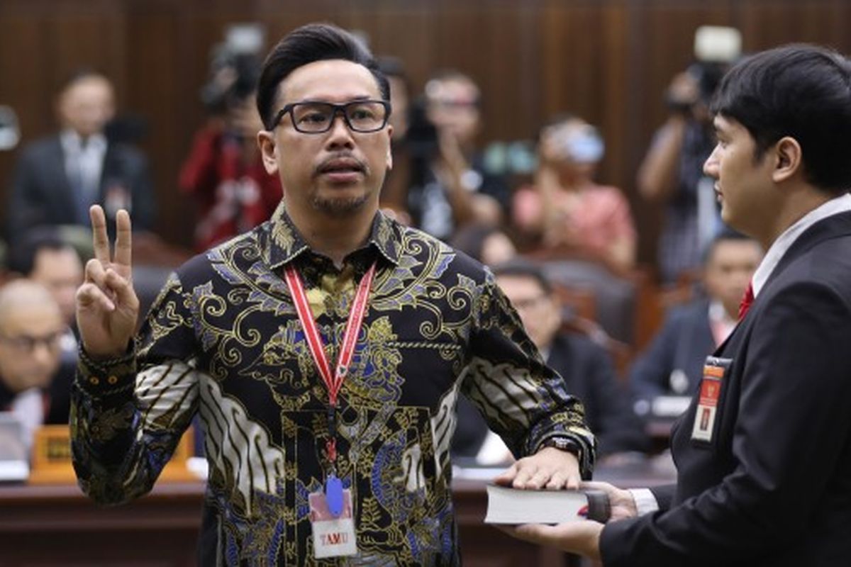 Sammy Simorangkir Curhat di MK: Diminta Bayar Rp 5 Juta per Lagu, Merasa  Dirugikan