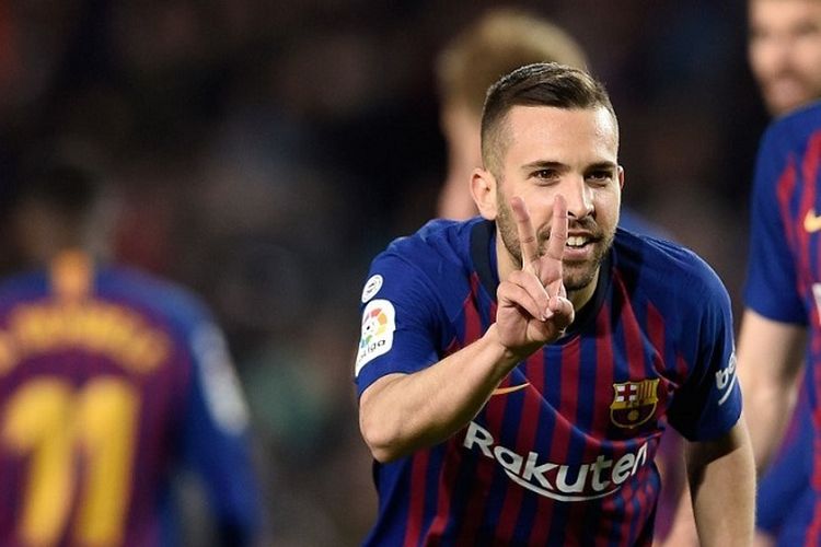 Bek Barcelona Jordi Alba merayakan gol pada pertandingan Liga Spanyol antara FC Barcelona vs Real Sociedad di Stadion Camp Nou di Barcelona pada 20 April 2019. 