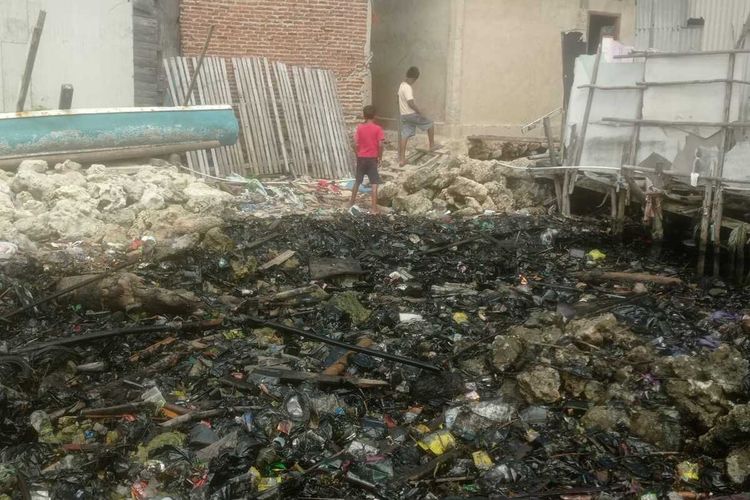 Kondisi Pantai Panjang Selatan di Kecamatan Panjang, Bandar Lampung yang diduga tercemar limbah.