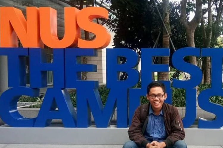 Lulusan S1 Manajamen Pendidikan Unesa, Ahmad Abdullah Zawawi diterima S2 di empat kampus ternama dunia.