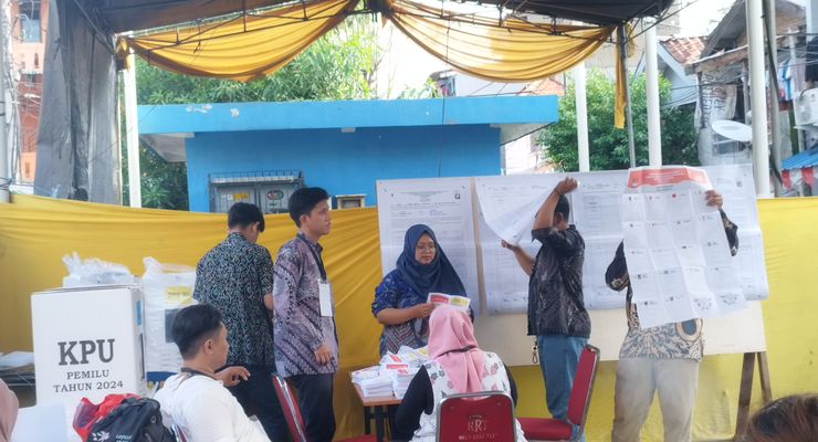Usai Rekapitulasi di Petojo Selatan Jakpus, Kotak Suara Dibawa ke Kantor Kelurahan