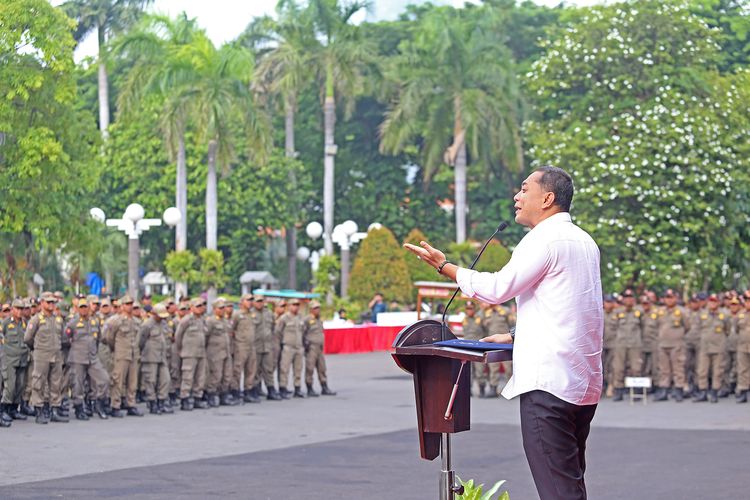 Oknum Satpol PP Surabaya Dipecat Usai Janjikan Loker di Pemkot Berbayar