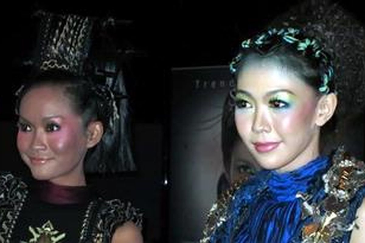 Jangan takut mengaplikasikan tren warna make up. Lakukan penyesuaian dan aplikasikan dengan teknik pemulasan tepat agar riasan enak dipandang.