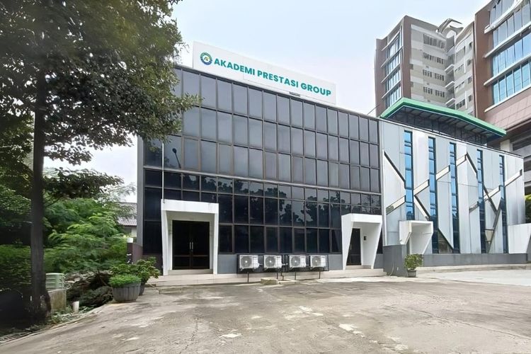 Akademi Prestasi juga dikenal sebagai pelopor platform Try Out TKA berbasis kurikulum terbaru Kementerian Pendidikan Tinggi dan Sains Teknologi (Kemendikti Saintek) yang kini digunakan di berbagai sekolah. 