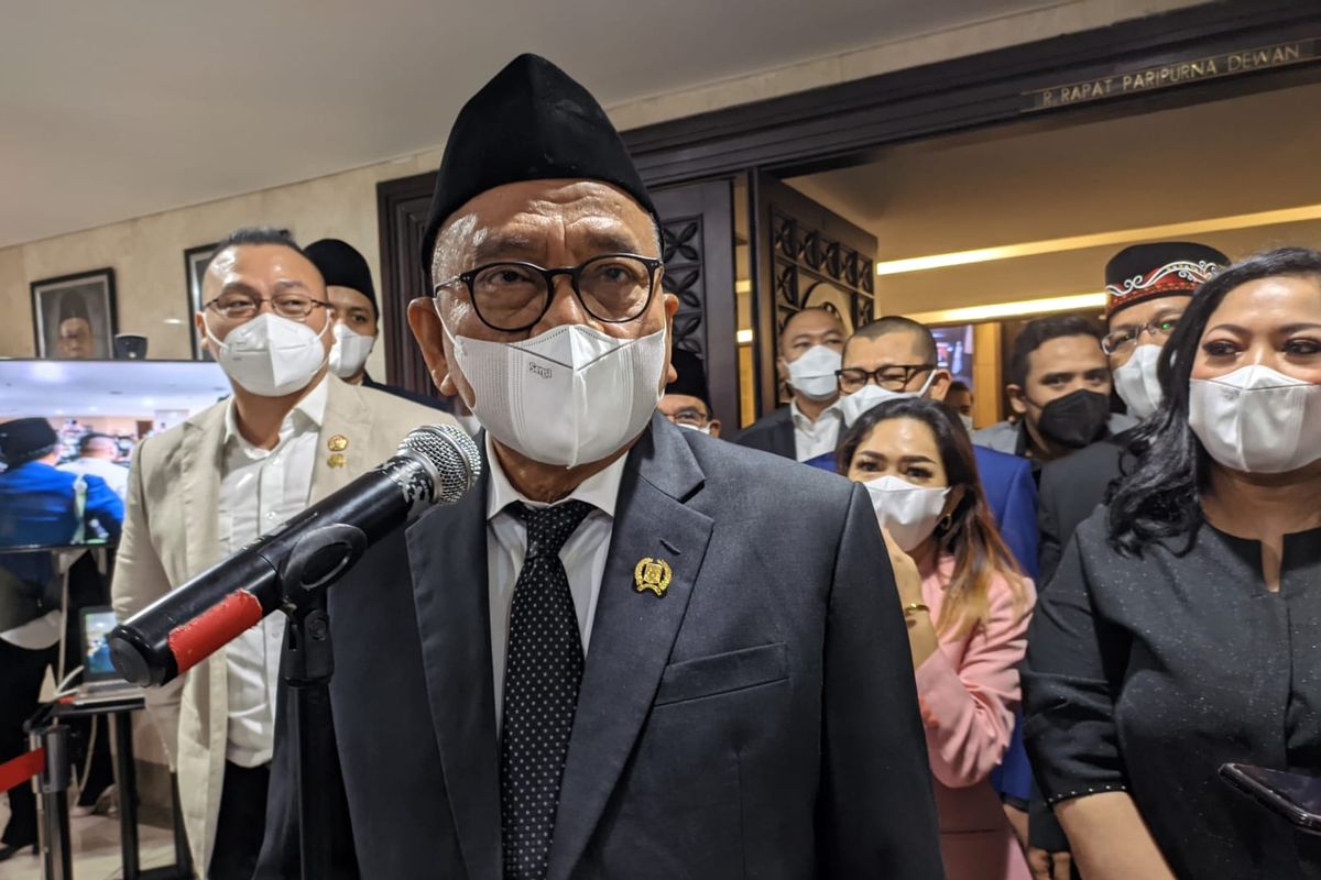 M Taufik usai rapat pengumuman pencopotan jabatannya sebagai Wakil Ketua DPRD DKI Jakarta di Gedung DPRD DKI Jakarta, Selasa (26/4/2022).