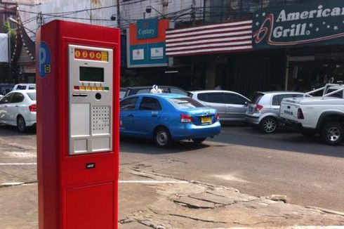 Begini Cara Gunakan Mesin Meter Parkir di Jalan Sabang