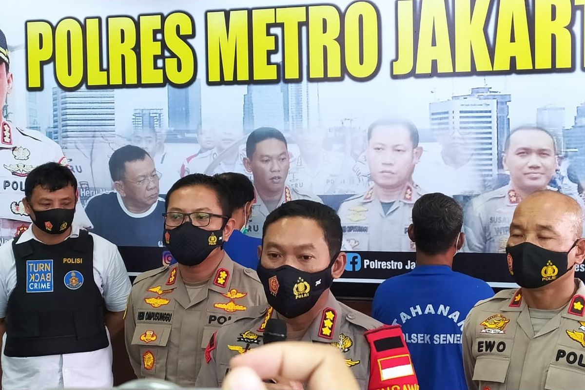 Kapolres Jakarta Pusat Kombes Pol Heru Novianto saat konferensi pers di Polres Jakarta Pusat, Minggu (20/12/2020)