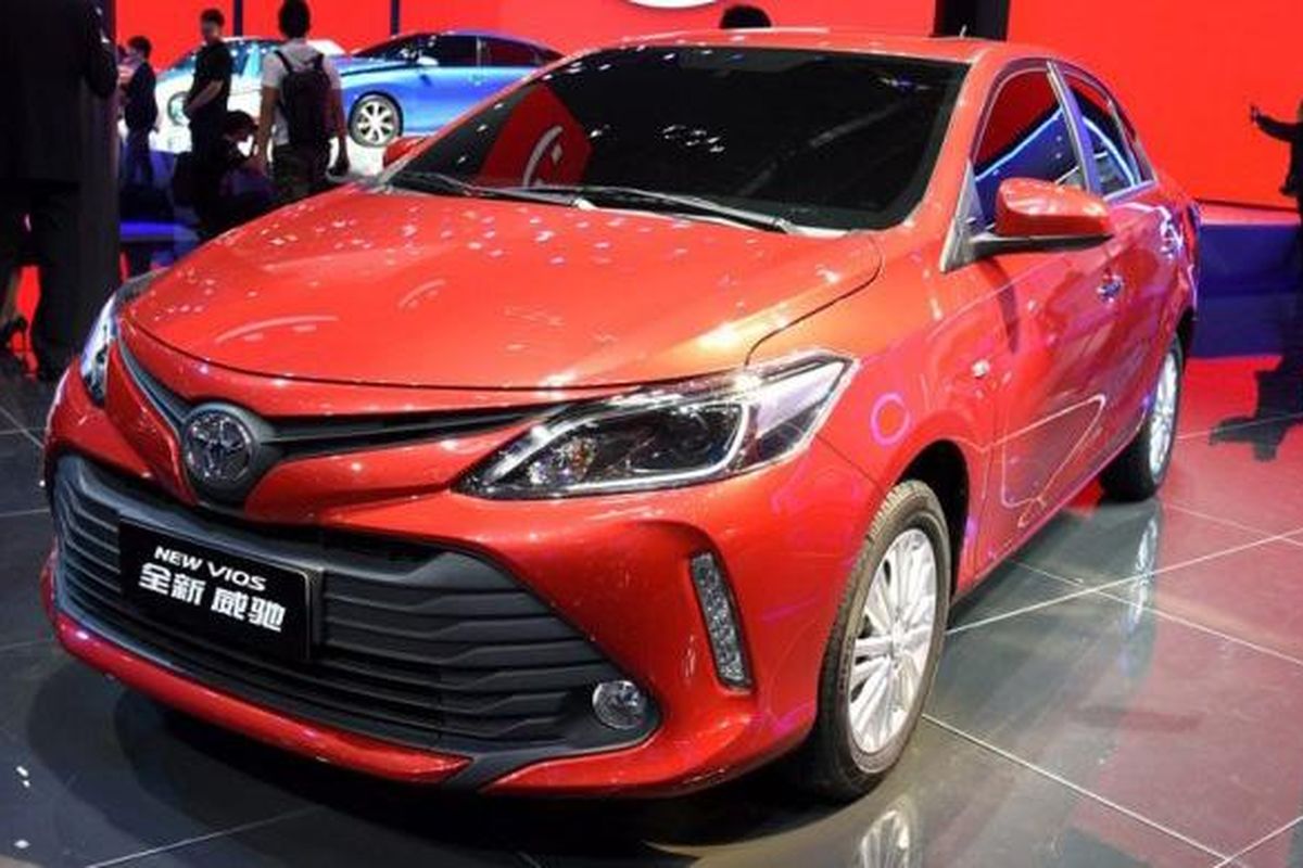 Tampang baru Vios yang kini semakin mirip Camry.