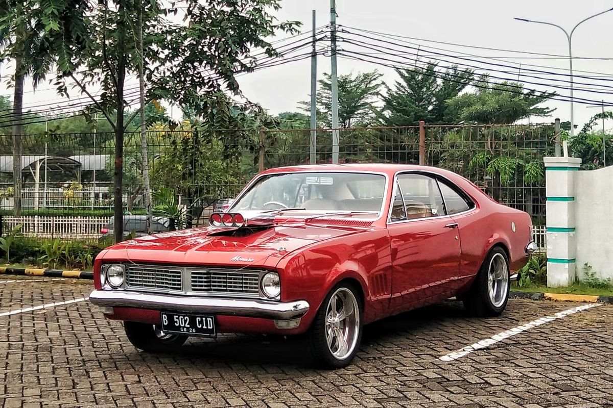  Holden Monaro HT lansiran 1969 yang dimiliki oleh Galih Laksono. 