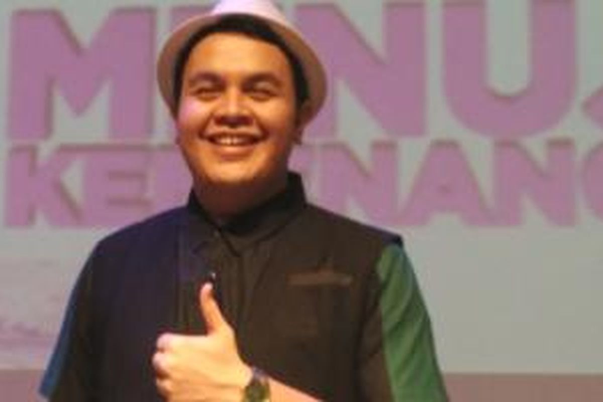 Tulus diabadikan di Mall Lotte Shopping Avenue, Jakarta Selatan, Selasa (28/7/2015).