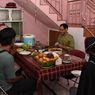 Ketika Mas Manteri Bermalam di Rumah Ibu Guru Nuri...